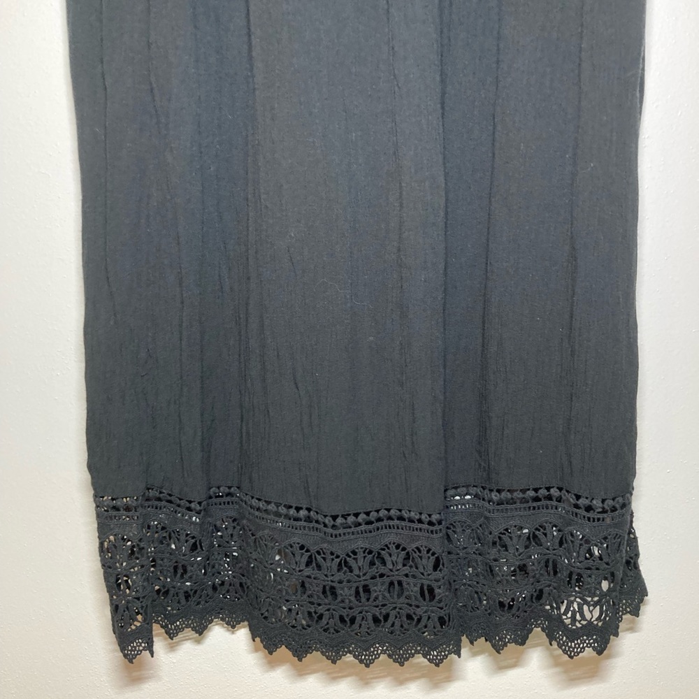 NWT American Eagle Wide Leg Elastic Waistband
Crochet Trim Pants. Size Small - Picture 7 of 8